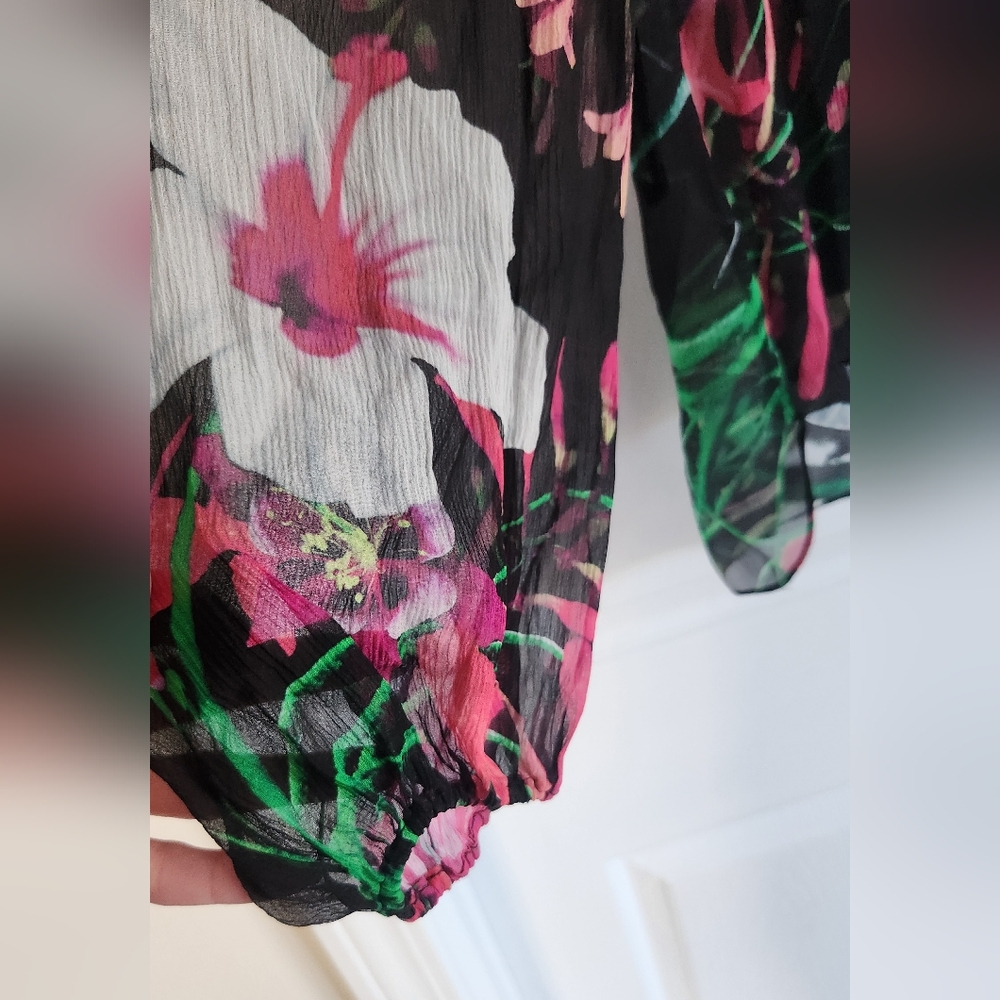 Ellie Tahari Floral Sheer Blouse - Picture 4 of 9